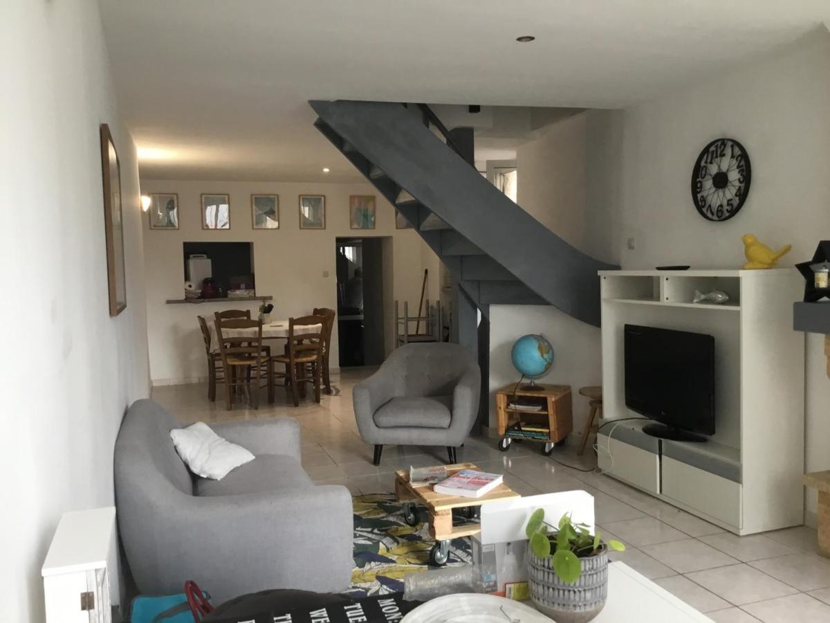 Maison De Centre Ville 6 Personnes Précigné Εξωτερικό φωτογραφία